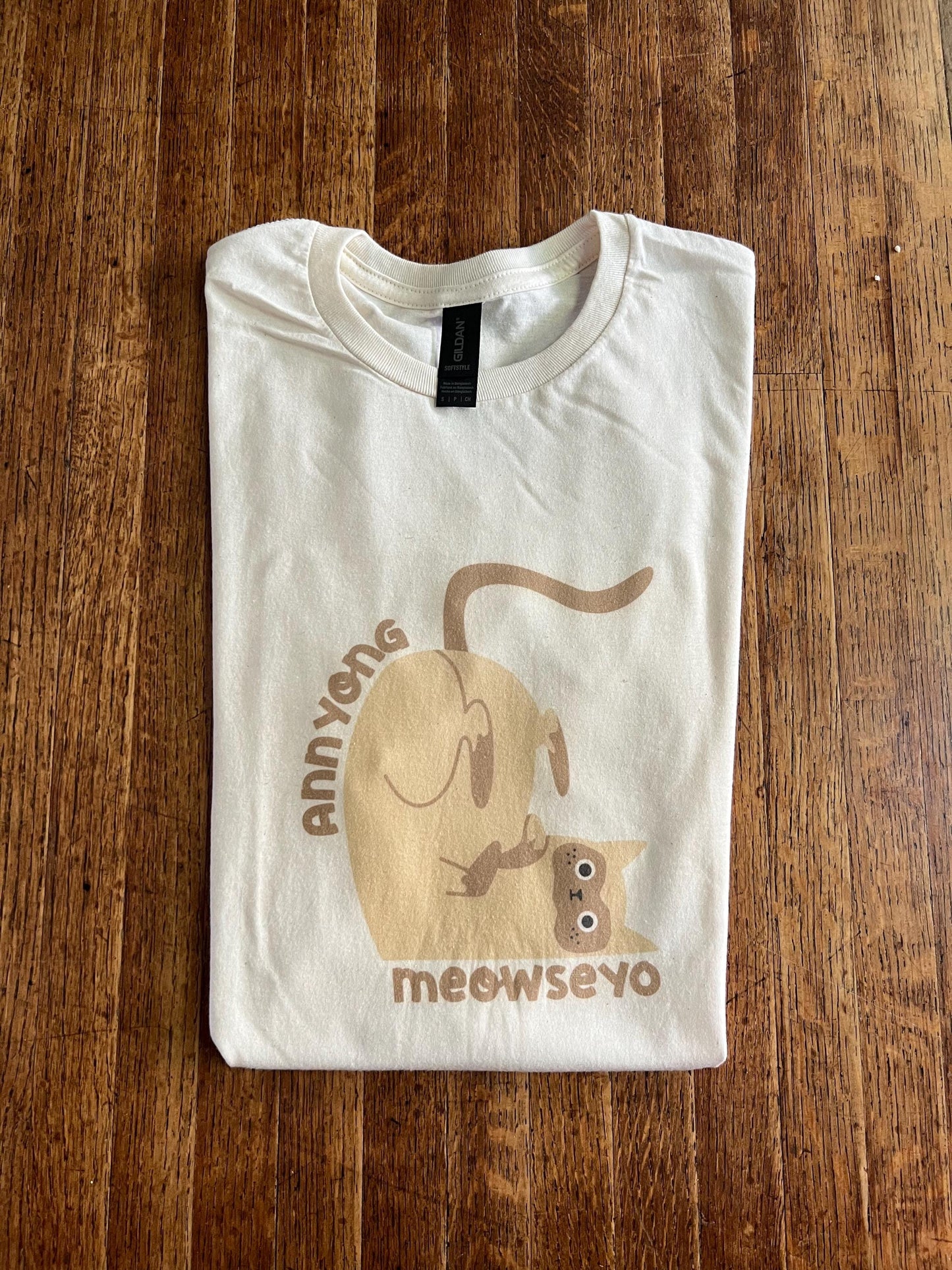 Annyong Meowseyo Unisex T-Shirt